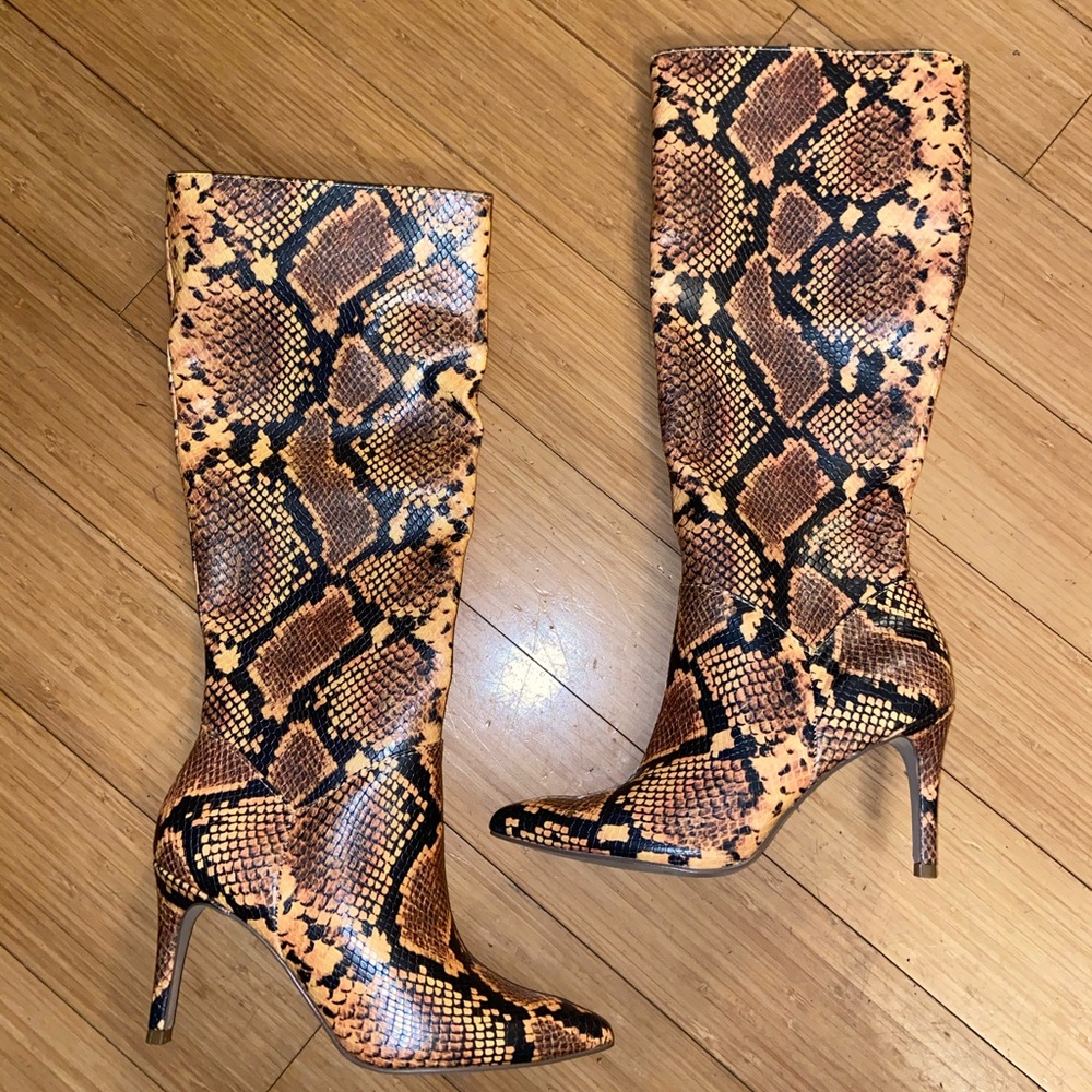 steve madden snake boots